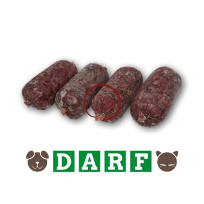 Foto van darf emi met het logo van darf