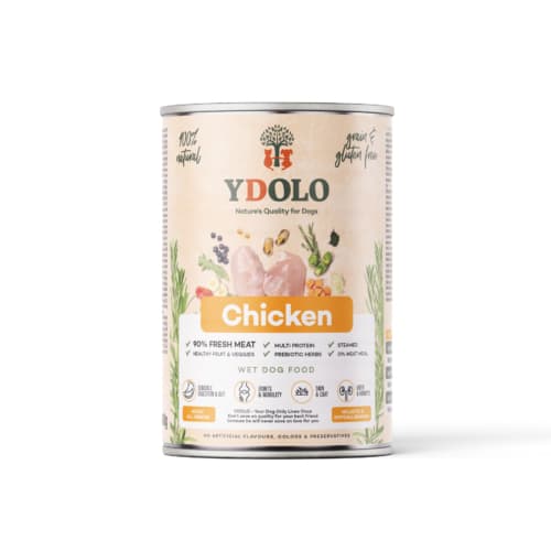 Ydolo natvoer chicken witte achtergond